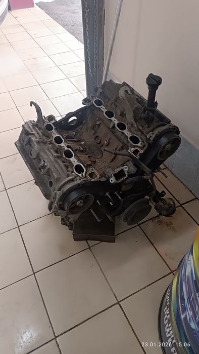 Двигатель 2UZ , LX470,LC100,GX470