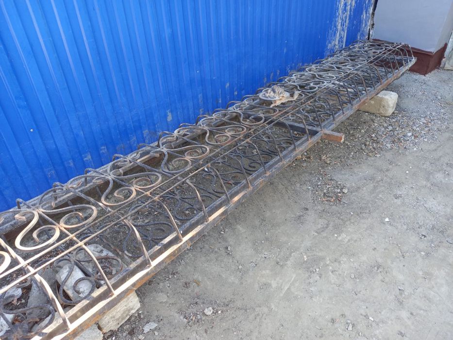 Продам решетки оконные ,балконные