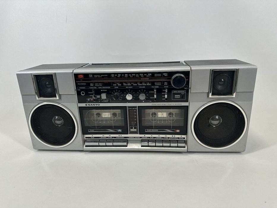 RadioCasetofon sanyo M-W2k