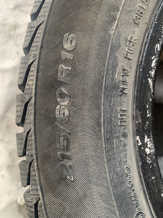 Шина зимняя шипованая