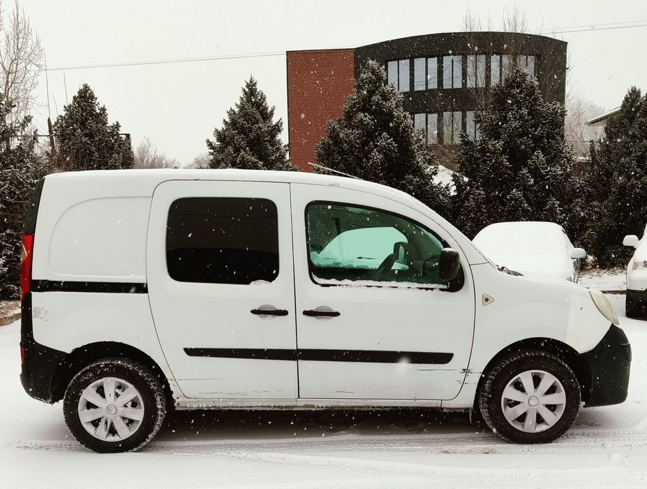 Авто в рассрочку Renault Kangoo