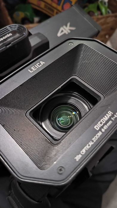 Vand sau schimb cameră video Panasonic HC-X1000 4K