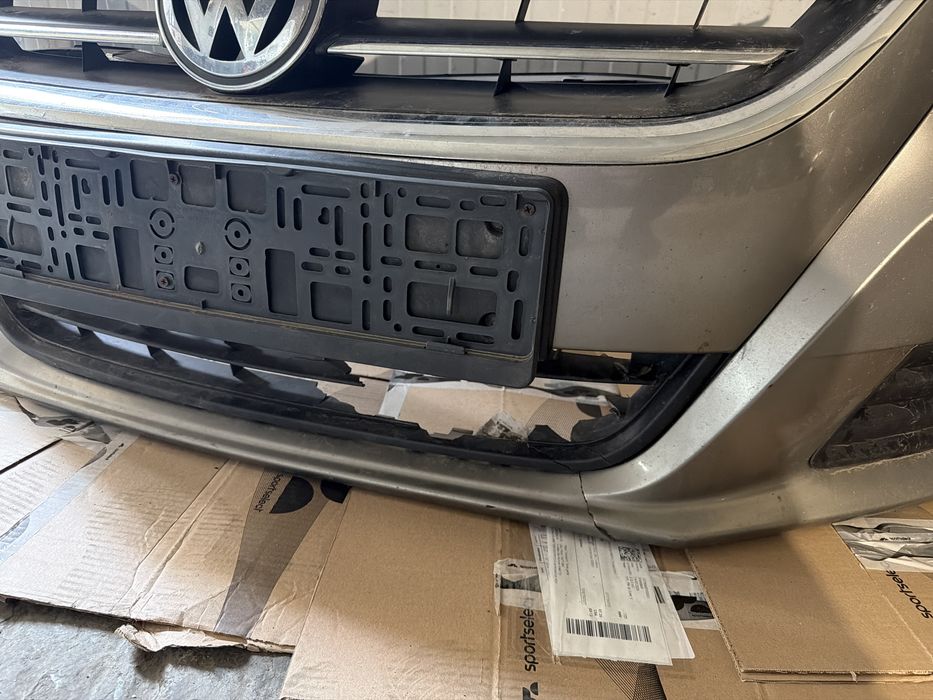Bara/Spoiler/Masca Grila Vw Passat Cc An 2010 Cu defect