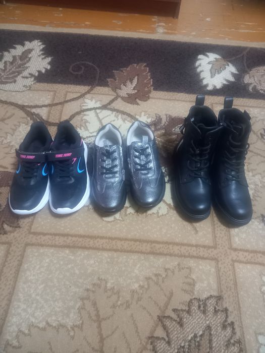 Продам обувь на девочку