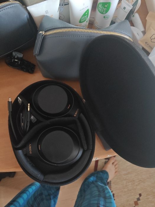 Sony WH-1000XM4 наушники