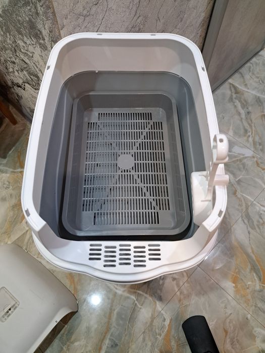 Лоток для кошки.