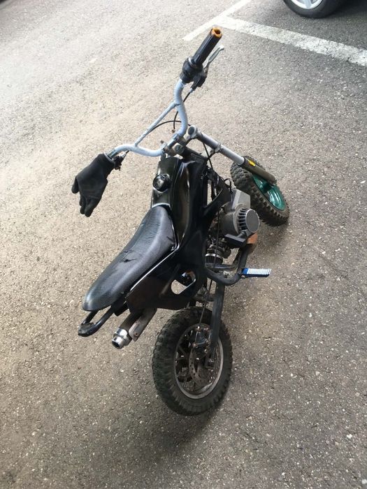 Vând cross copii 49cc stare buna