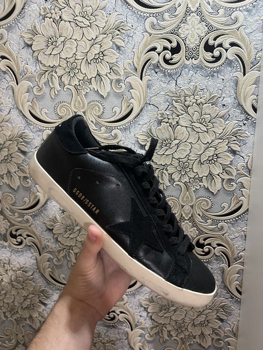 Golden goose grosi pe interior