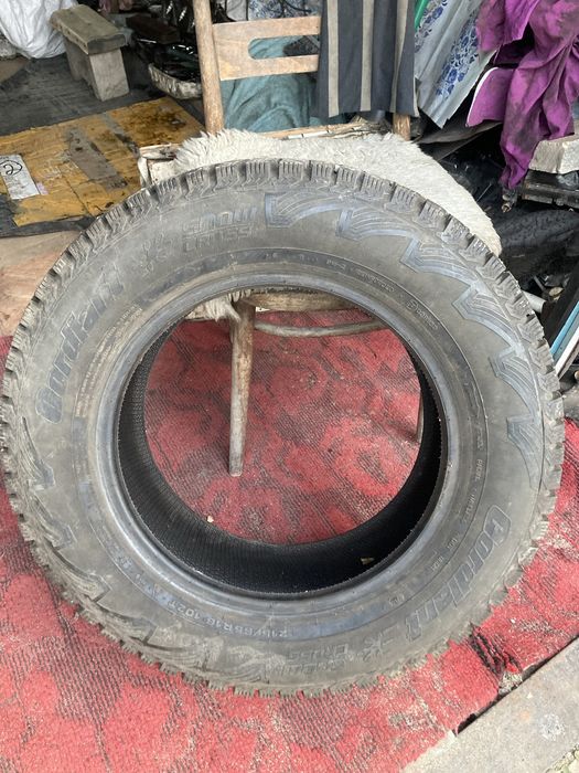 Шины зимние 215/65R16