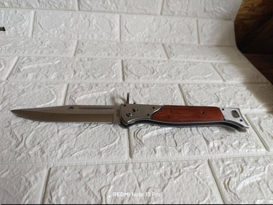 Огромен сгъваем АК