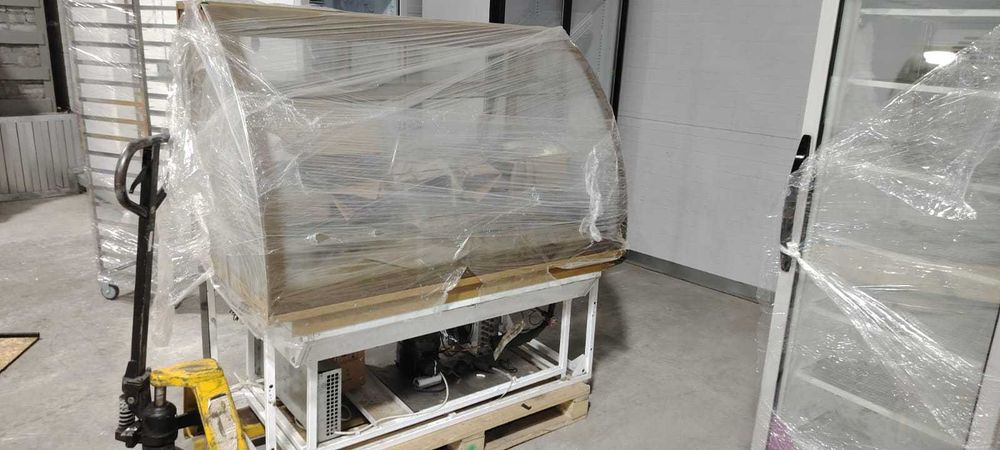 Витрина кондитерская