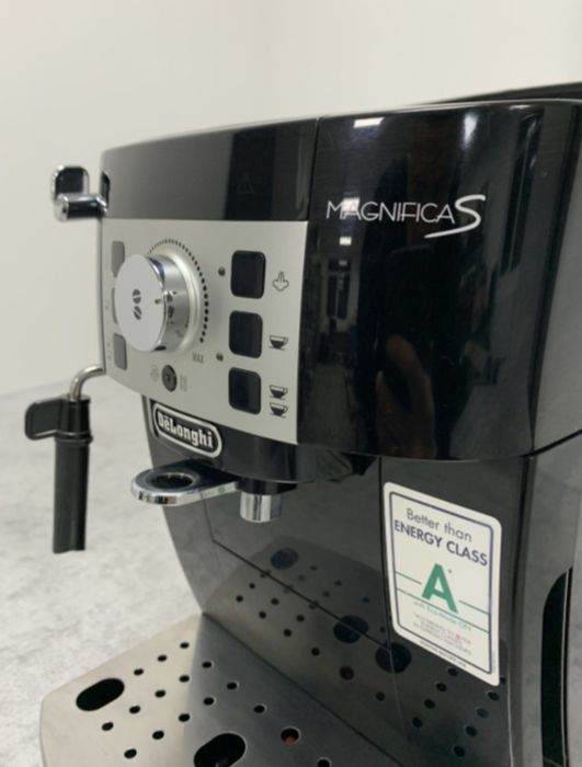 Espressor automat Delonghi MagnificaS ECAM 22.212B(Expressor, Expresor, Aparat de cafea)