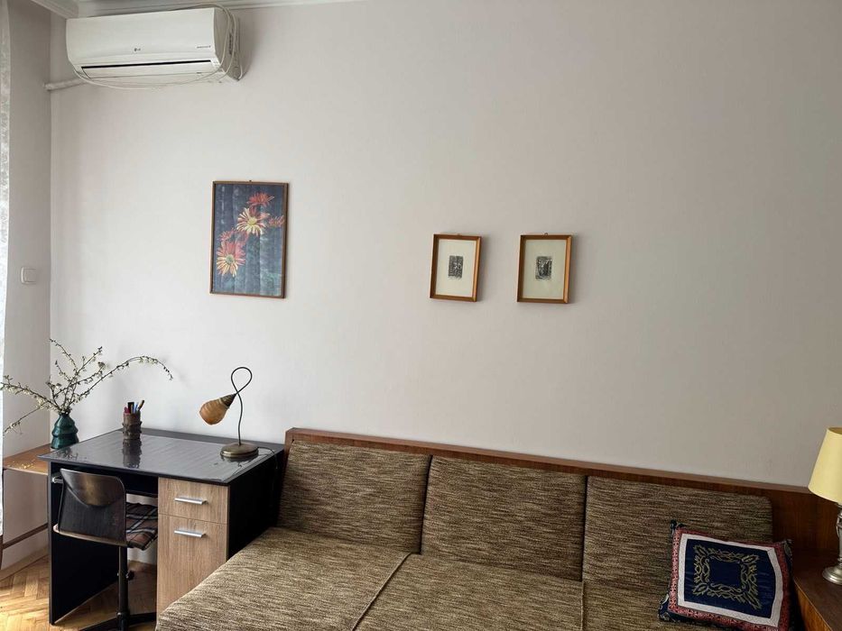 Дава се под наем Едностаен апартамент в София, Център - 48 кв.м за 548.25 € - Снимка #3