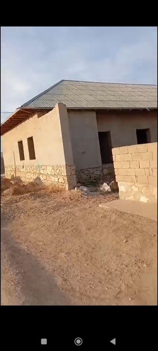 Ховли   сотилади