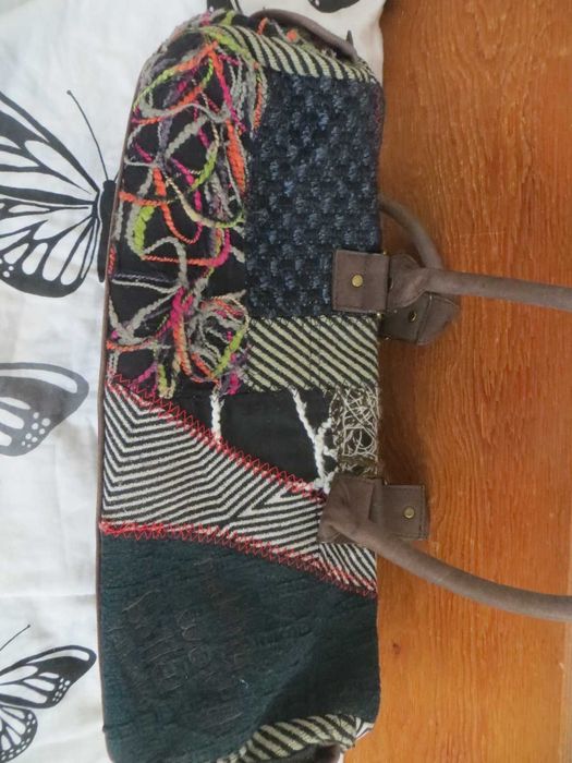 Дамски чанти  Kipling, Desigual