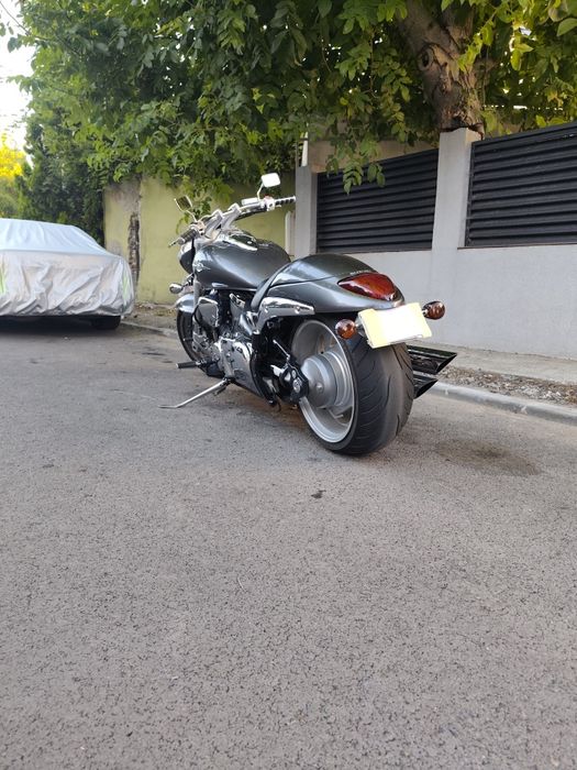 Suzuki intruder bulevard