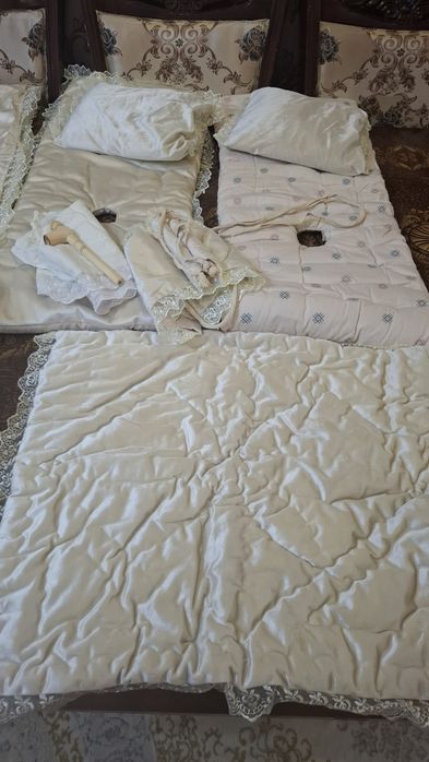 Бешик ун ЯНГИ ХОЛАТИ ЗУР курпа набори сотилади.