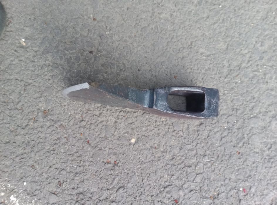 Topor 2 kg preț fix