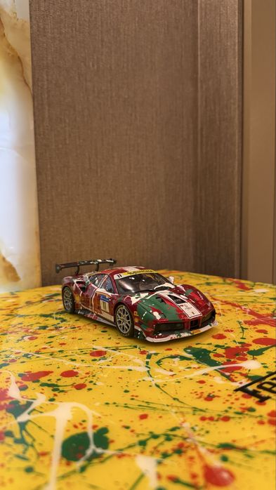 Картина машины 1/24 Ferrari 488 Challenge Racing