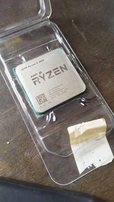 Процессор AMD Ryzen 5 2600
