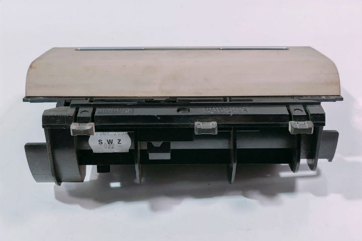 Scrumiera  8E0857951H Audi A4 B7