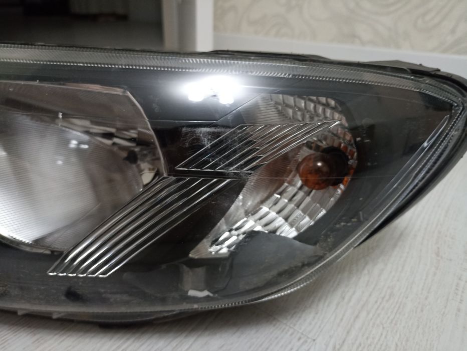 Фара Лада Гранта передняя водитель оригинал