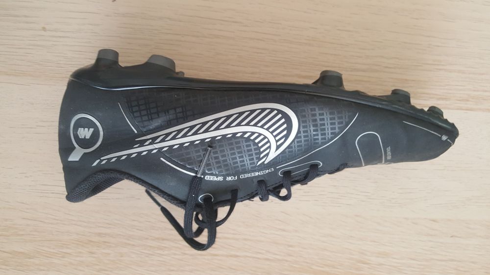 Бутонки   "nike"