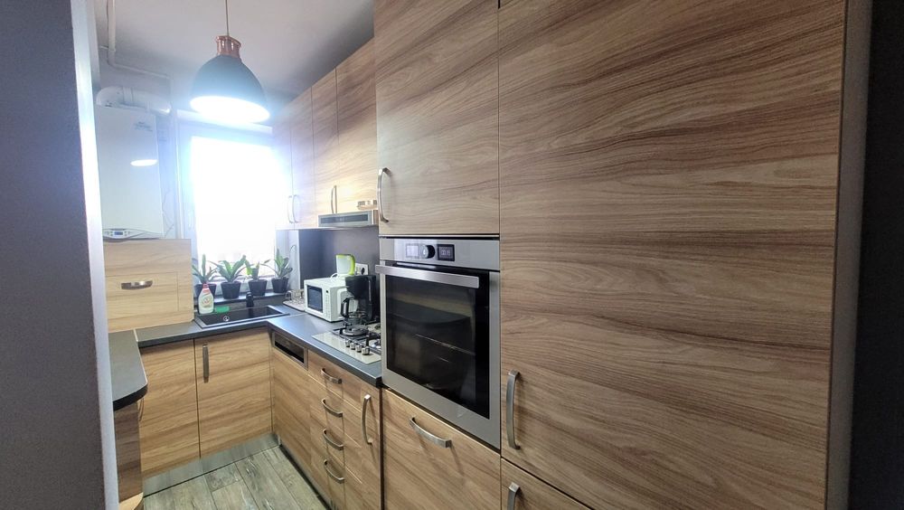 Închiriez apartament cu 2 camere Brașov