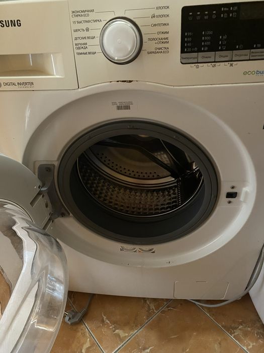 Продам стиральную машину