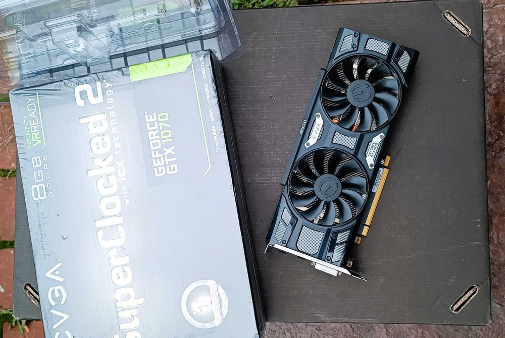 Vand EVGA 1070 8GB with box