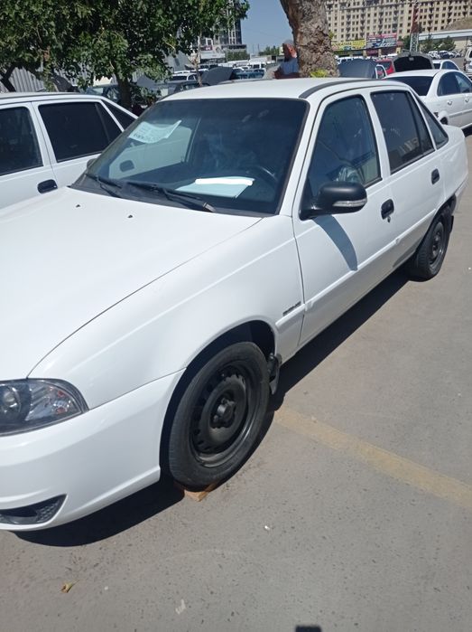 Nexia 2 срочно сотилади