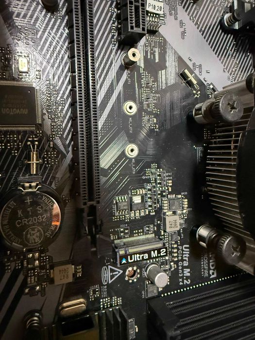 Kit placa baza AsRock B450M Pro4 + Ryzen 5 2600