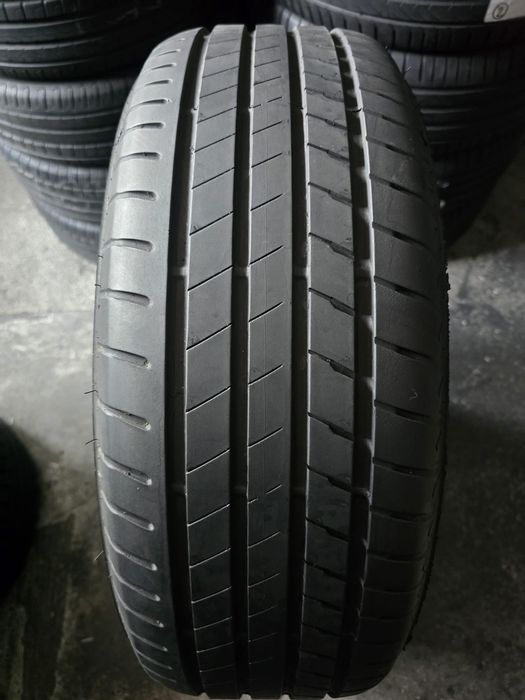 Bridgestone 225/60 R18 104W vară