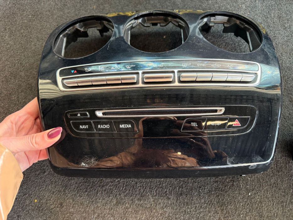 Централна конзола копчета управлние светлини Mercedes C Class W205