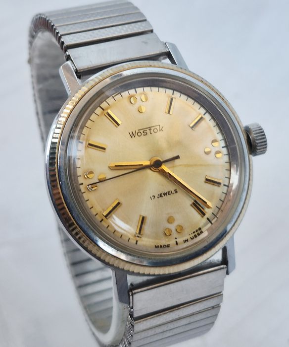 Ceas bărbătesc Wostok 011158, vintage, mecanic, fabricat în URSS, din oțel inoxidabil, rezistent la apă (WR), 17 rubine.