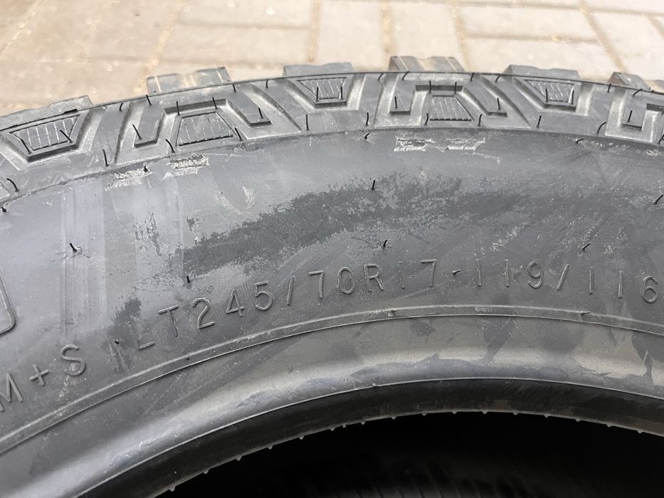 Резина 245/70/17 новые