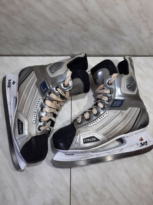 Patine hochei hochey 309 Cyklon marime eu 45 ( 29  cm)