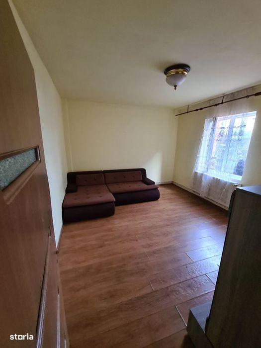 Apartament 4 camere, parter, gradină și terasă
