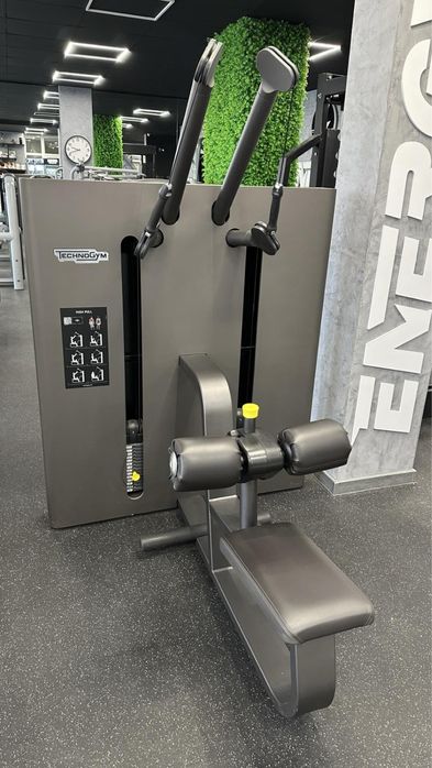 TECHNOGYM Artist high pull