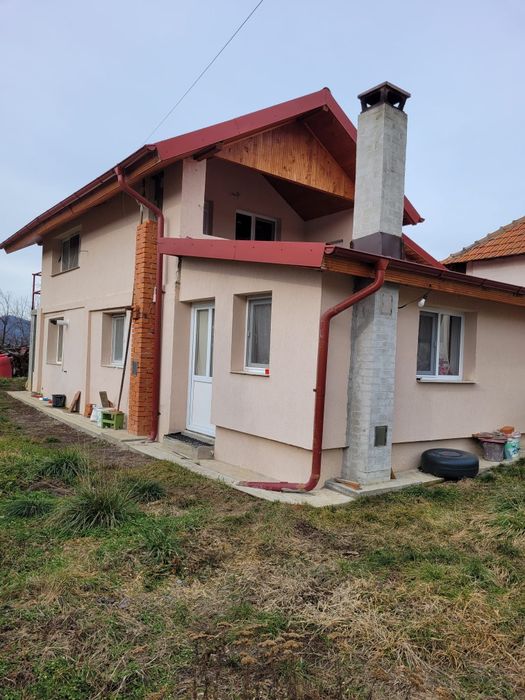 Casa de vanzare in com Mihaesti