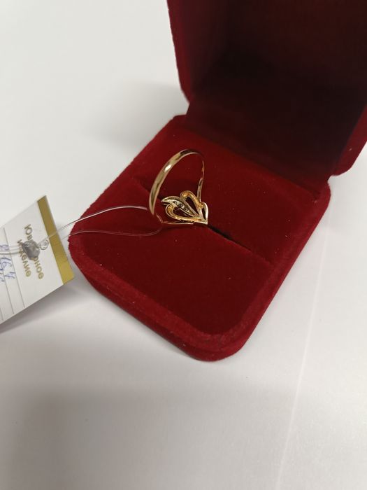 Кольцо золотое 1.76гр 585пробы