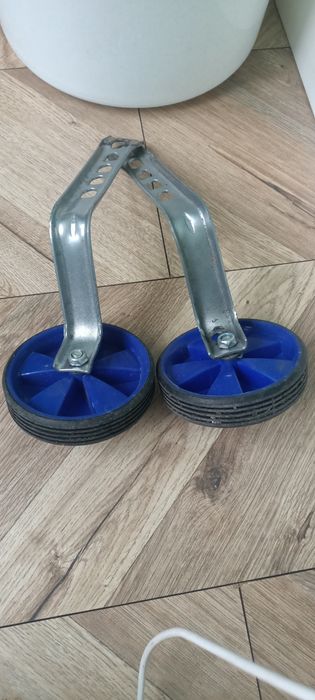 Дополнительные колеса для велосипеда