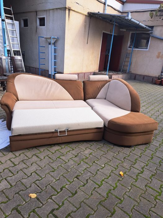 Colțar extensibil cu lada