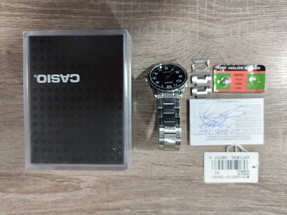 Часовник Casio MTP-V001D-1BV