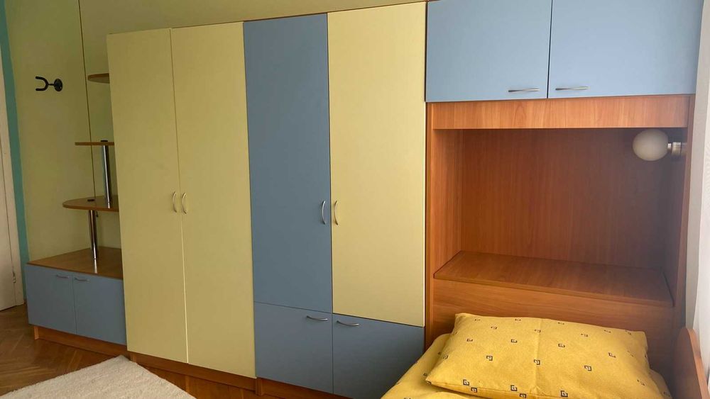 Цялостно обзавеждане за детска - легла, гардероб, етажерки, контейнер