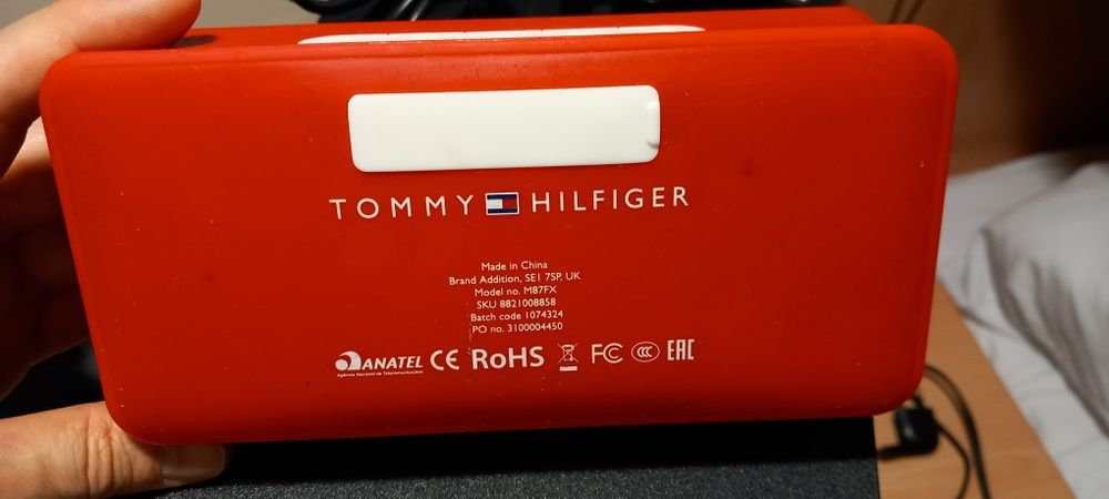 Блутут колонка Tommy Hilfiger