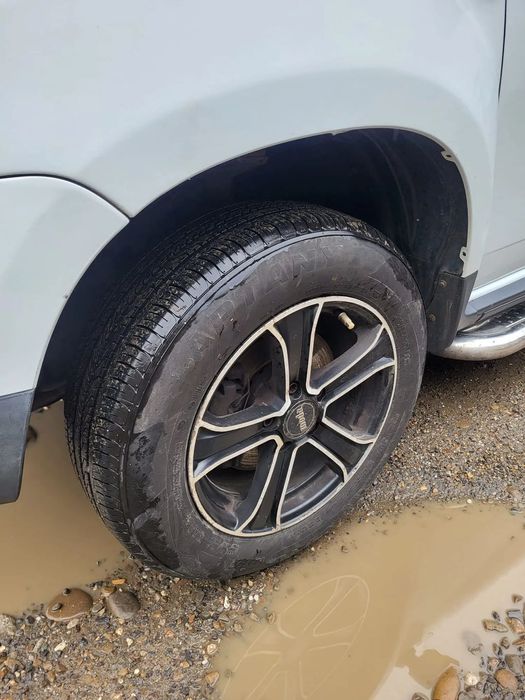 Dezmembram Dacia Duster 2016 4x4 1.6 B USA SPATE STANGA / USA SPATE DREAPTA