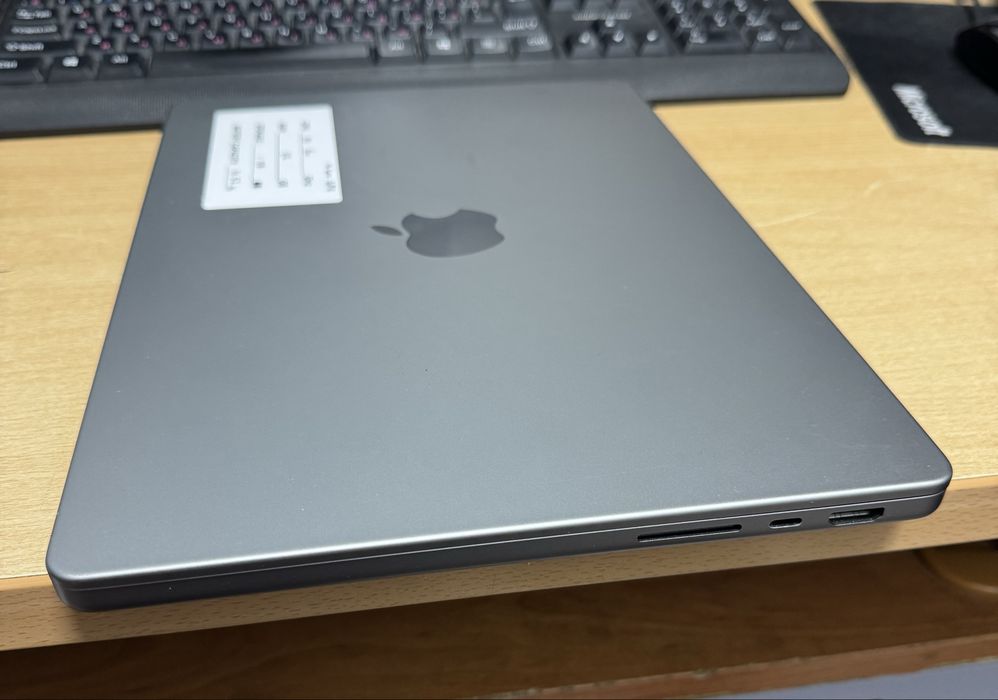 Macbook Pro 14’ 2021, M1 Pro-10 core, 32gb-DDR5, 1tb, GPU-16 core