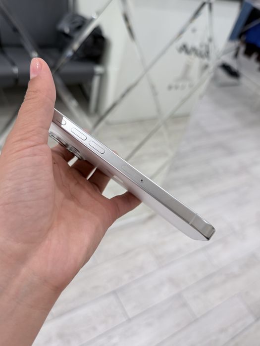 Iphone 16 pro с гарантией