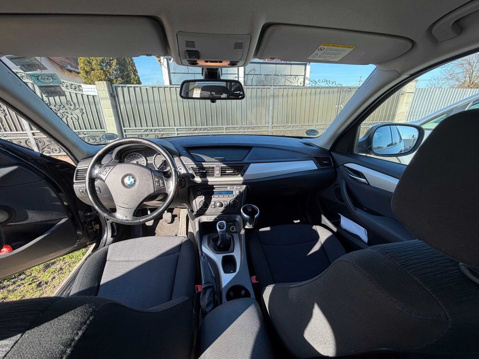 BMW X1 2011 — imagine 5